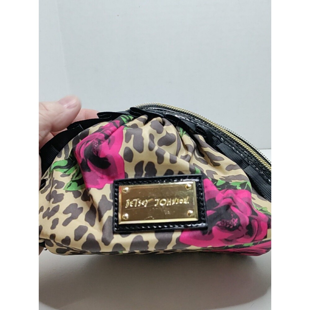 Betsey Johnson Leopard Print Cosmetic Case with Pink Rose Accents - Picture 6 of 9